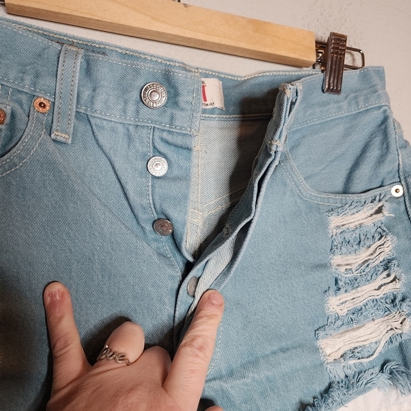 Levi's 501 Cut Off Denin Shorts Button Fly Estimated Size 26 Vintage - Picture 2 of 14